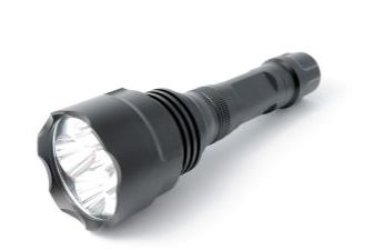 什么样的手电又亮续航又长 part-003965-1225.jpg