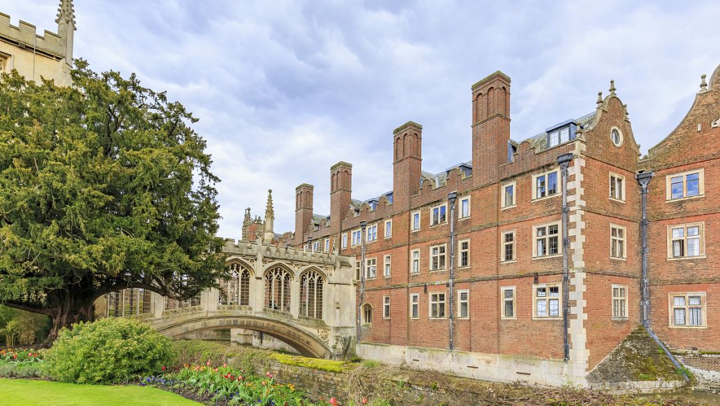 白金汉大学吧-百度贴吧--英国白金汉大学是全英唯一一所私立独立大学